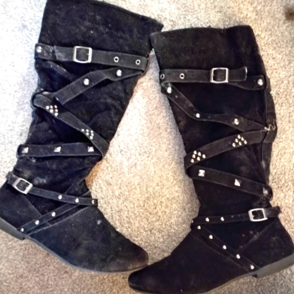 Fashion buckle suede boots calf height